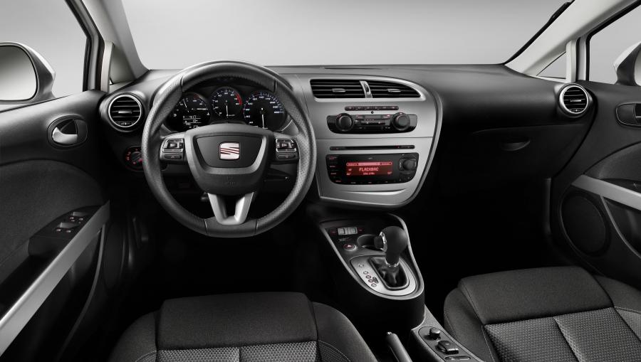  Seat Leon 2009 года  (фото 16 из 104)